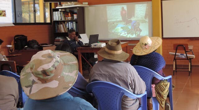 BOL_TALLER LIDERES VIVEROS.jpg